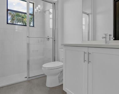 9523 Riverside Park Drive - Photo Thumbnail 17