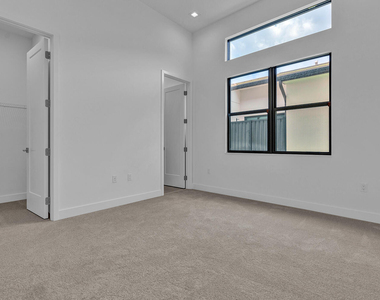 9523 Riverside Park Drive - Photo Thumbnail 15