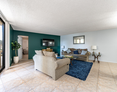2800 N Ocean Drive - Photo Thumbnail 2
