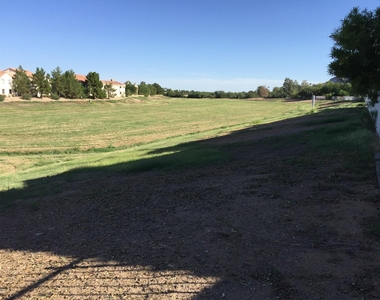 10401 N 52nd Street - Photo Thumbnail 15