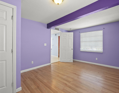 816 20th Street - Photo Thumbnail 9