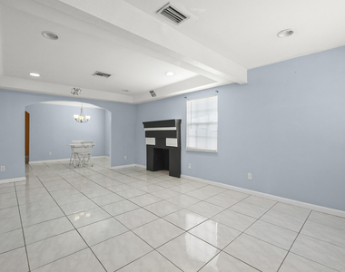 816 20th Street - Photo Thumbnail 3