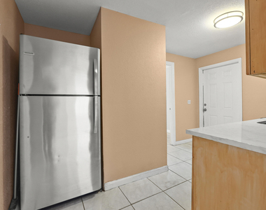 816 20th Street - Photo Thumbnail 7