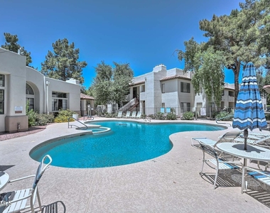 750 E Northern Avenue - Photo Thumbnail 37