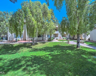 750 E Northern Avenue - Photo Thumbnail 29