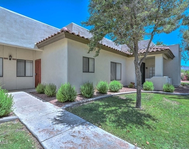 750 E Northern Avenue - Photo Thumbnail 1