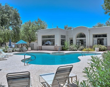 750 E Northern Avenue - Photo Thumbnail 33