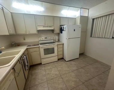 2975 Sw 22nd Avenue - Photo Thumbnail 7