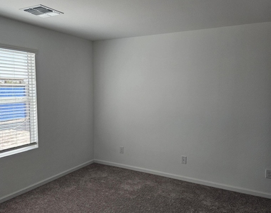 14735 S Amado Boulevard - Photo Thumbnail 12