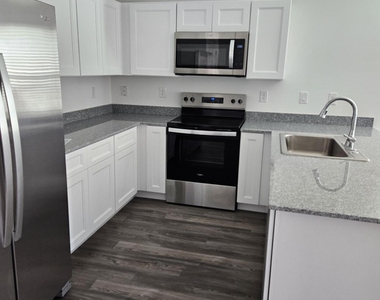 14735 S Amado Boulevard - Photo Thumbnail 3