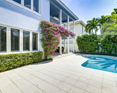 425 Ne 11th Avenue - Photo Thumbnail 57