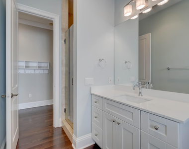 425 Ne 11th Avenue - Photo Thumbnail 49