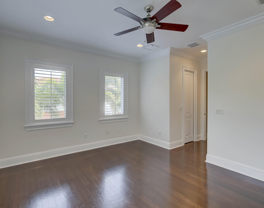 425 Ne 11th Avenue - Photo Thumbnail 46