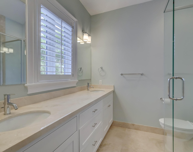 425 Ne 11th Avenue - Photo Thumbnail 35