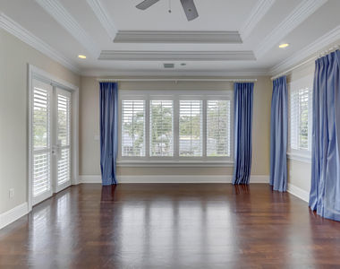 425 Ne 11th Avenue - Photo Thumbnail 24