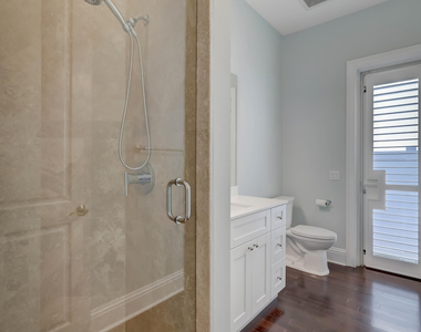 425 Ne 11th Avenue - Photo Thumbnail 50