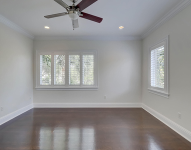 425 Ne 11th Avenue - Photo Thumbnail 44