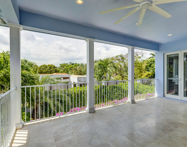425 Ne 11th Avenue - Photo Thumbnail 26