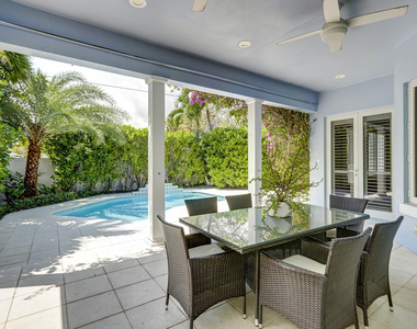 425 Ne 11th Avenue - Photo Thumbnail 51