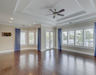 425 Ne 11th Avenue - Photo Thumbnail 25