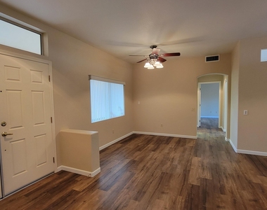 16006 W Sentinel Drive - Photo Thumbnail 2
