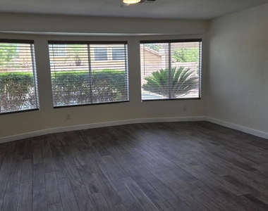 1740 W Laredo Street - Photo Thumbnail 6