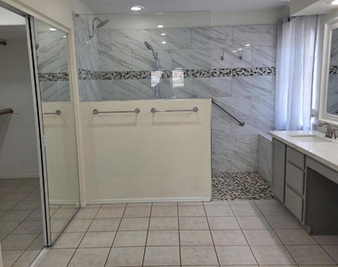 1740 W Laredo Street - Photo Thumbnail 8