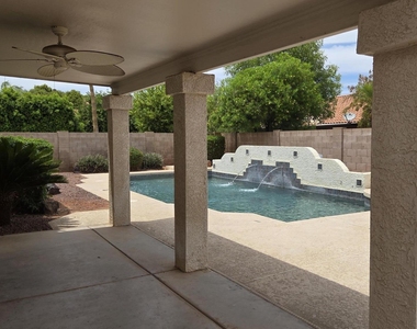 1740 W Laredo Street - Photo Thumbnail 13