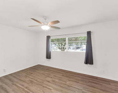 1510 Se 15th Street - Photo Thumbnail 5