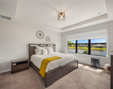4802 San Fratello Circle - Photo Thumbnail 6
