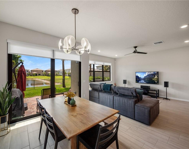 4802 San Fratello Circle - Photo Thumbnail 3