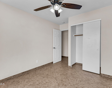 9250 E Carmel Avenue - Photo Thumbnail 16