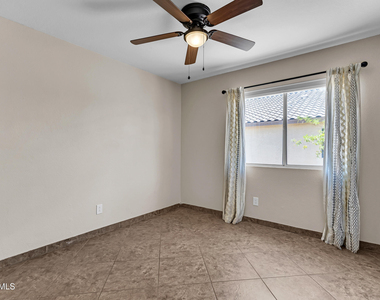 9250 E Carmel Avenue - Photo Thumbnail 17