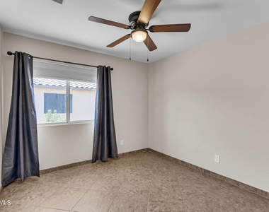 9250 E Carmel Avenue - Photo Thumbnail 19