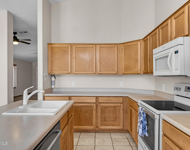 9250 E Carmel Avenue - Photo Thumbnail 13