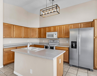 9250 E Carmel Avenue - Photo Thumbnail 10