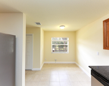 13342 87th Street N - Photo Thumbnail 13
