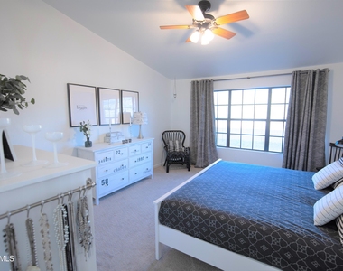 14203 N 101st Street - Photo Thumbnail 8