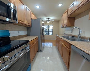 150 Pineview Road - Photo Thumbnail 15