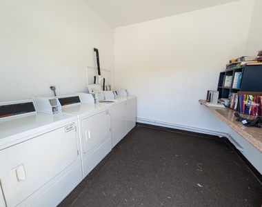 150 Pineview Road - Photo Thumbnail 3