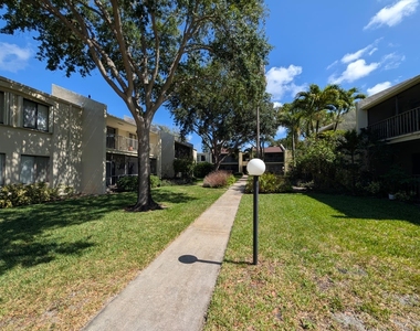 150 Pineview Road - Photo Thumbnail 1
