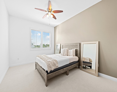 516 Hendricks Isle - Photo Thumbnail 19