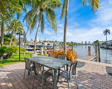 516 Hendricks Isle - Photo Thumbnail 27