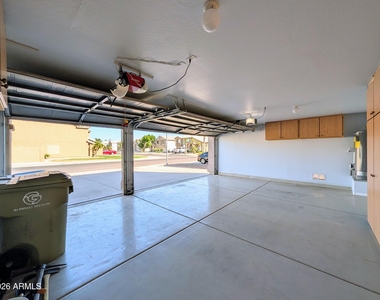 6416 N 78th Lane - Photo Thumbnail 31