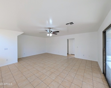 6416 N 78th Lane - Photo Thumbnail 26