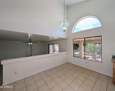 6416 N 78th Lane - Photo Thumbnail 16
