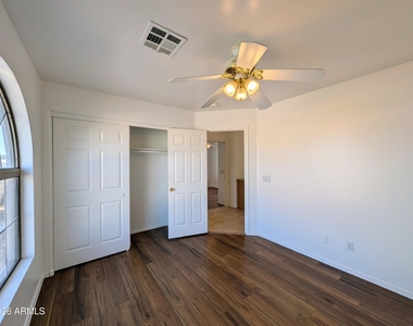 6416 N 78th Lane - Photo Thumbnail 51