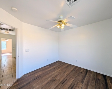 6416 N 78th Lane - Photo Thumbnail 52