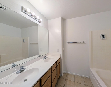 6416 N 78th Lane - Photo Thumbnail 47