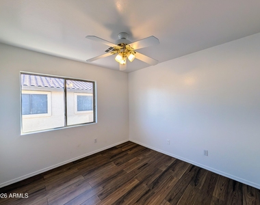 6416 N 78th Lane - Photo Thumbnail 57